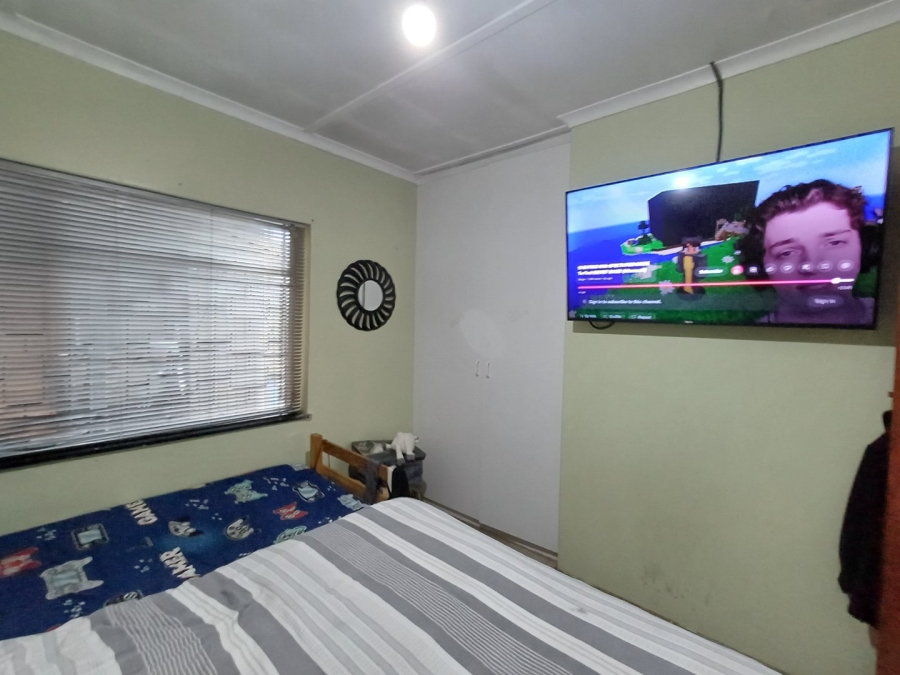 3 Bedroom Property for Sale in Bishop Lavis Western Cape